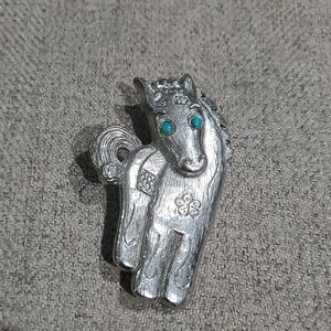 Vintage Silver Tone Horse Pony Brooch with Blue Eyes And Flower Accents Western